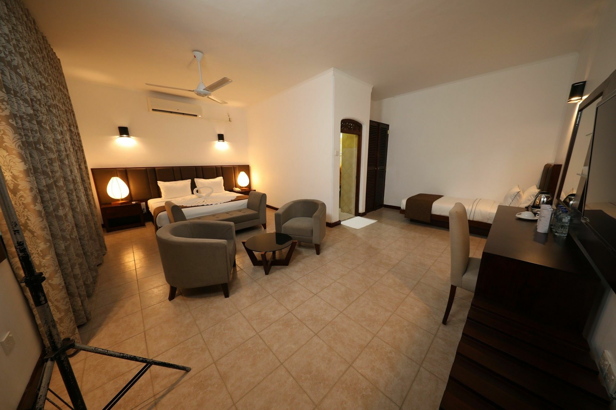 โจส์ รีสอร์ต เบนโตตา Hotel ภายนอก รูปภาพ